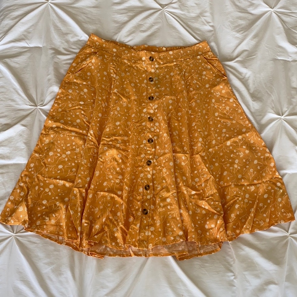 Yellow/Gold Floral Torrid Midi Skirt Size 1X